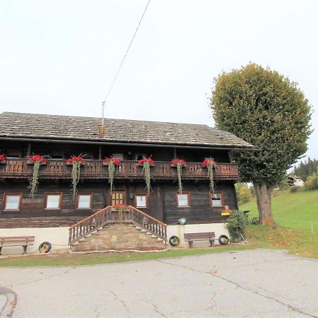 Beautiful Apartment In A Renovated Farmhouse In Fresach Carinthia Bagian luar foto